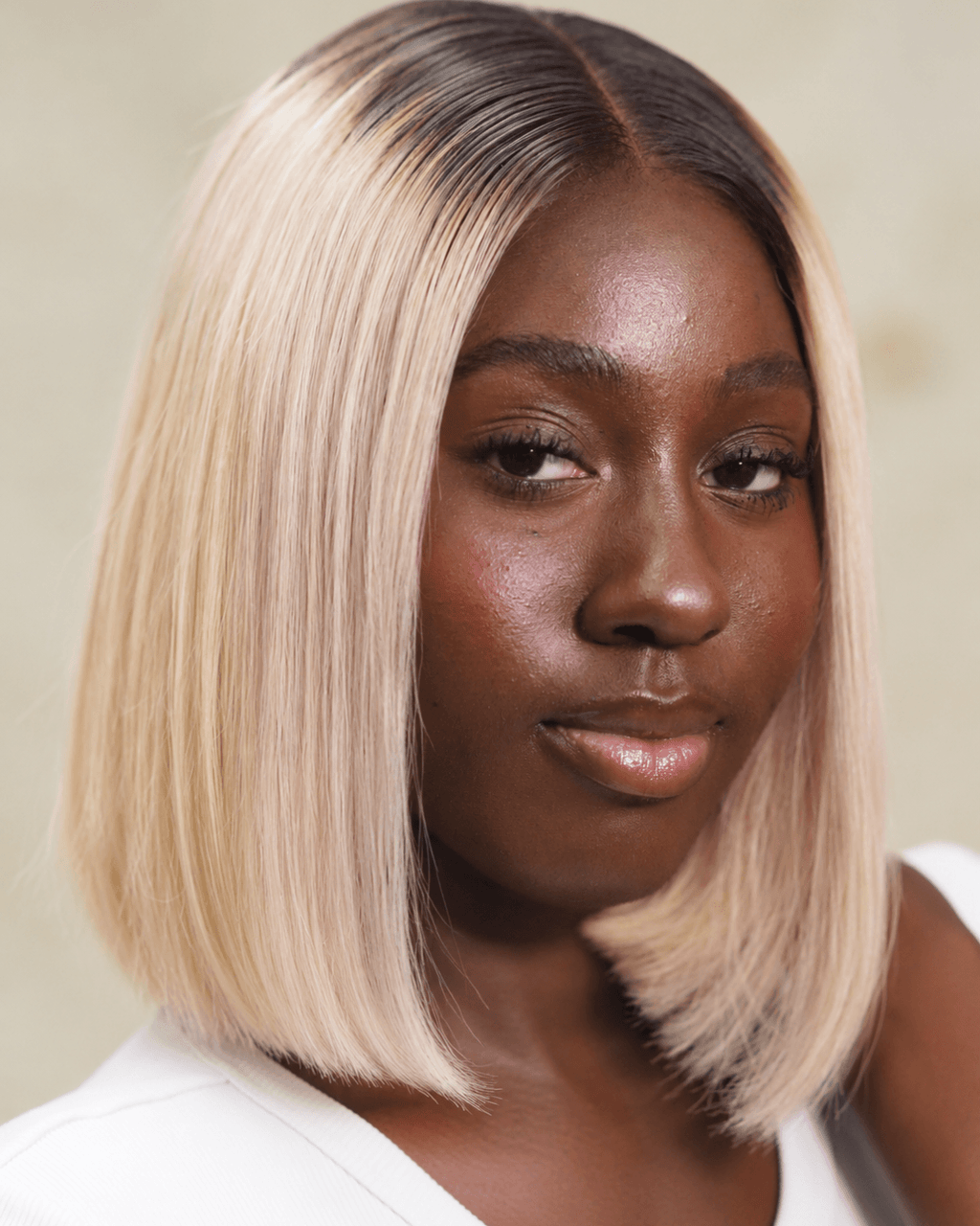 Soléne | Bob Wig in Blonde 613 with Brown Root Melt - 5x5 Swiss Lace Closure Wig 10"